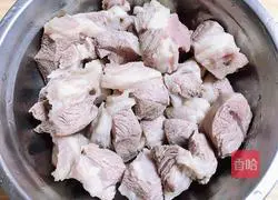 Illustration of how to make healthy radish and mutton soup 3