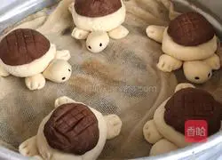 Illustration of how to make little turtle steamed buns 10