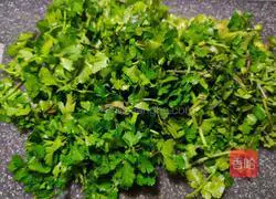 Illustration of how to make coriander meatloaf 7