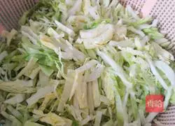 Illustration of how to make Beijing steamed buns 4