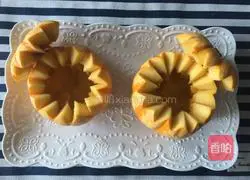 Tremella fuciformis and wolfberry Illustration of how to make pumpkin cup 4