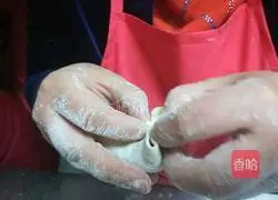 Illustration of how to make goldfish steamed dumplings 8