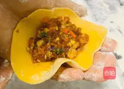 Pumpkin Willow leaf dumplings.Illustration of how to do it 7