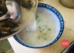 Wild crucian carp soup recipe 4