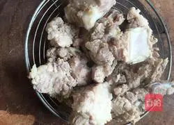 Corn, Carrot, Yam and Pork Ribs Soup Recipe Illustration 5