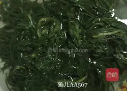 Illustration of how to make cold willow sprouts 3