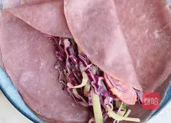 Illustration of how to make vegetable rolls 7