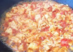 Illustration of how to make tomato, egg and corn noodles 3