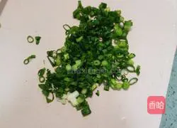 Illustration of how to make dumpling skin scallion pancakes (quick breakfast) 2