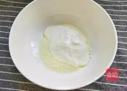 Illustration of how to make the healthiest snack sour milk lactose 3