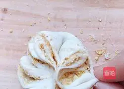 Illustration of making sweet bean flour rolls 13