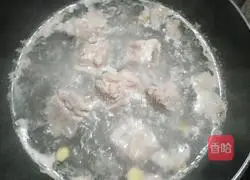 Mussel Pork Ribs and Yam Soup Recipe Illustration 2