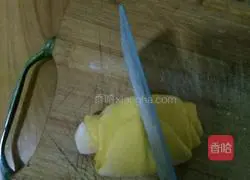 Illustration of how to make pumpkin steamed buns 14