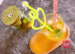 Illustration of how to make lemon juice 6