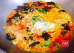 Illustration of how to make braised noodles with tomatoes 6