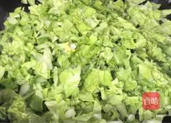 Green vegetable sauce Illustration of making braised noodles 6