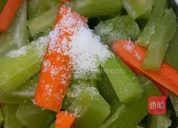 Illustration of how to make your own sour and refreshing appetizer kimchi 2