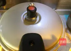 Barley and Winter Melon Bone Soup Recipe Illustration 8