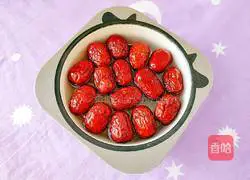 Recipe for Red Date, Seafood, Mushroom and Chicken Soup Illustration 7