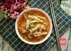 Illustration of how to make spicy bean sprouts and pork noodles 13