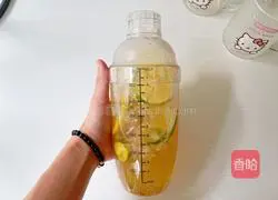 Illustration of how to make kumquat lemon tea 12