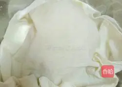 Illustration of how to make brown sugar steamed buns 8