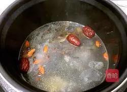 Tea tree mushroom black chicken soup (pressure cooker version) recipe 8