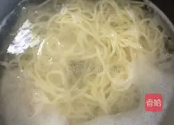 Illustration of how to make colorful fried ramen 2