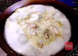 Illustration of how to stew pig trotters 5