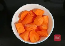 Sea Coconut Carrot Chicken Soup Recipe Illustration 4