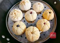 Pumpkin and Purple Sweet Potato Buns Recipe Illustration 4