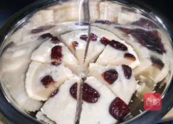 Illustration of how to make noodle cake 12