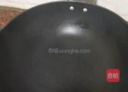 Illustration of how to make crucian carp tofu soup 2