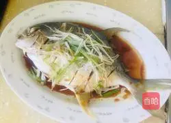 Illustration of how to make steamed golden pomfret 6
