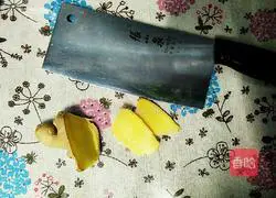 Illustration of how to make red mushroom stewed chicken 5