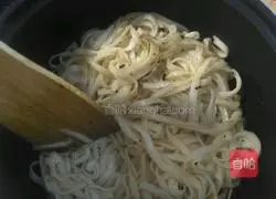 How to make ham and egg fried noodles Illustration 11