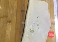 Illustration of how to make hand-torn biscuits 15