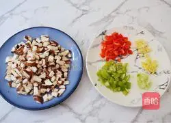 Illustration of how to make noodles with mushroom meat sauce 3