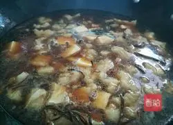 Illustration of how to make Longli fish tofu soup 9