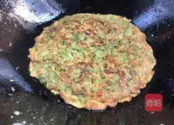 Bitter melon and egg pancake recipe 11