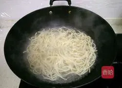 Illustration of hot dry noodles 11