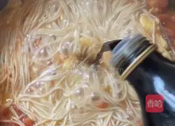 Illustration of how to make tomato and egg noodles 9