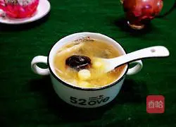 Illustration of Tremella, Lotus Seed and Red Date Soup 14