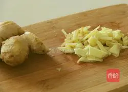 Illustration of how to make ginger and milk 1