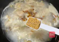 Illustration of how to make vegetable and seafood dumpling soup 6