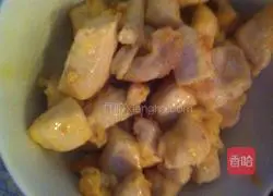 Fried shrimps in oil Illustration of how to make a ball 7