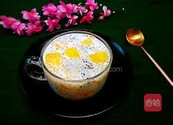 Illustration of how to fish milk sago and fruit 12