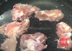 Illustration of how to make Fig Sishen Soup 3