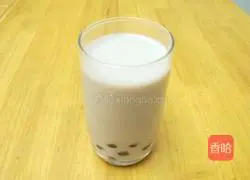 Illustration of how to make pearl milk tea 12