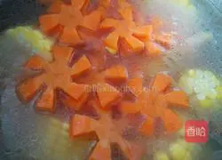 Illustration of how to make corn ribs soup 9